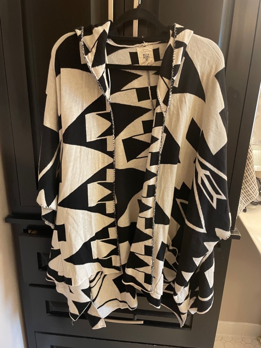 Billabong Enchanted Ways Aztec Geometric Hooded Cardigan Poncho Sweater